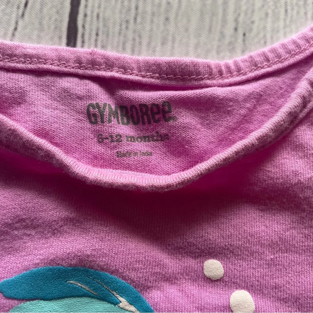 Gymboree Purple Fish Top & Shorts Set size 6-12 months